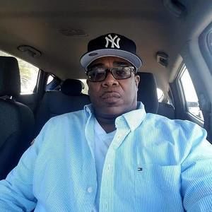 Meet your Posher, Louis